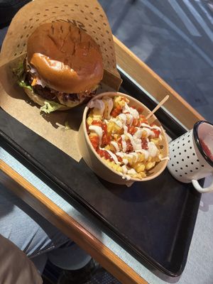 Cheese Burger (discontinued, didn't have the chance to test the new one yet) + loaded fries with Ketchup & Mayo (discontinued)  at Swing Kitchen - Invalidenstraße  in Vienna