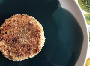 Novidades! Hambúrguer de feijão at Acaiú in Londrina