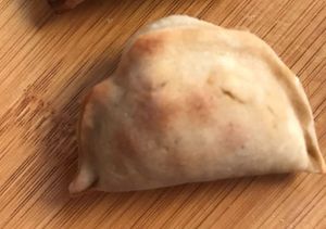 Pastelzinho sem glúten, de abóbora e cream cheese vegan at Acaiú in Londrina