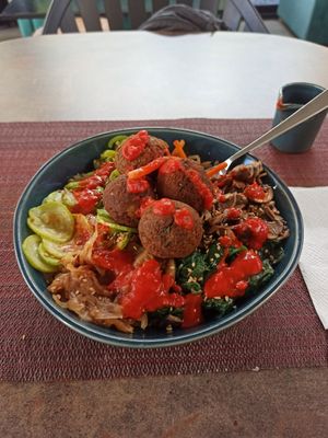 Vegan Bibimbap with Falafels (they didn't have tofu when I visited) at Kenkō in La Marsa