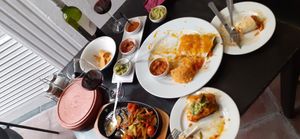 They veganised the vegetarian fajitas; they made it spicier for us too.

They knew which wines were vegan too. at Emma's Cantina Mexicana in Lanzarote