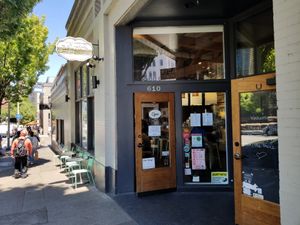 Outside at Petunia's Pies and Pastries in Portland