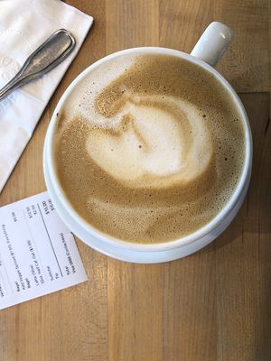 Oak milk latte split-shot at Petunia's Pies and Pastries in Portland