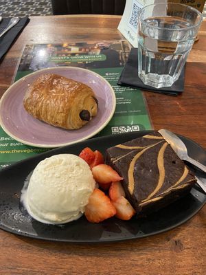 Au Pain Chocolate and Peanut Butter Brownie w/ ice creamm  at The Veg Box Cafe - London in North West London