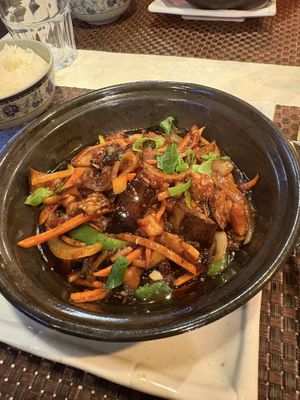 Eggplant in the pot accompanied by steamed ricee  at Zhong Yi in Rome