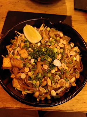 Pad thai tofu at Pitaya  in Biarritz