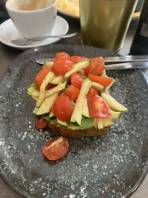 Tumeric hommus toast with veggies and balsamic   at La Mar Dolca in Mallorca
