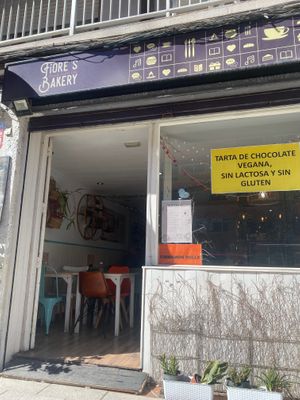 Entrance  at Pasteleria Fiore's Bakery in El Campello