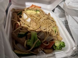 Lo mein vegetable #Veganuary at Chopstix in Green River
