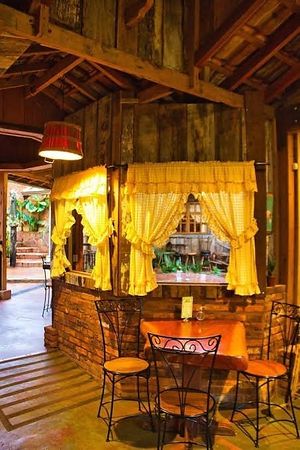 Ambiente at The Yellow Deli in Londrina