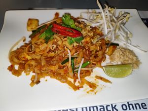 Pad Thai Tofu no eggs at Ruen Thai by Suthita in Zurich
