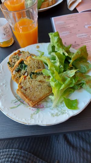 Cake salé et salade at À Tantôt in Rouen
