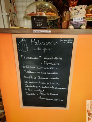 Pastries choices at À Tantôt in Rouen
