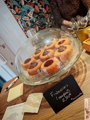 "Financiers" gluten free at À Tantôt in Rouen