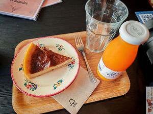 gluten-free vanilla flan, at À Tantôt in Rouen