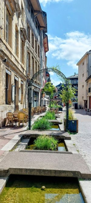  at À Tantôt in Rouen
