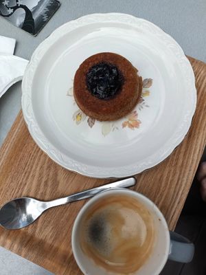  at À Tantôt in Rouen