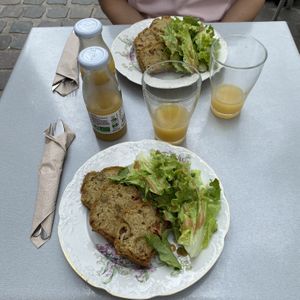   at À Tantôt in Rouen