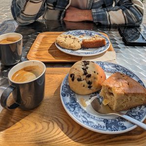  at À Tantôt in Rouen