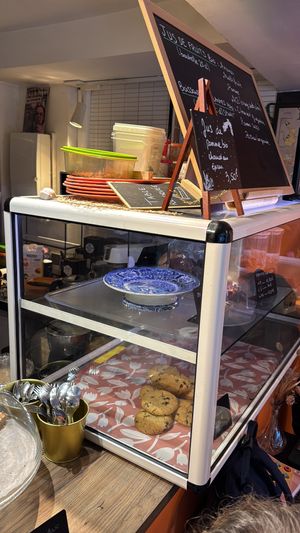  at À Tantôt in Rouen