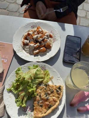   at À Tantôt in Rouen