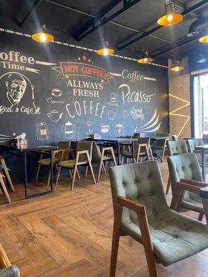  at Picasso's - مطعم وكافيه بيكاسوز in Tikrit