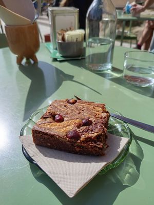Vegan gluten-free brownie at O' Petit Corner in Menton