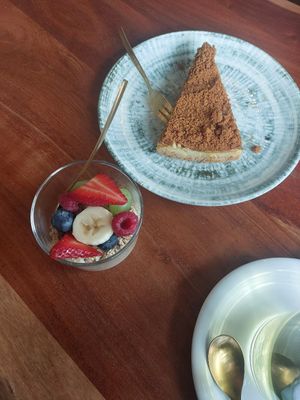 Lotus cake und kleine yoghurt bowl at DOA in Bad Nauheim