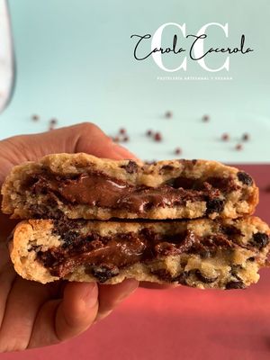 Galleta de avellana de 120gr rellena de crema de avellana 100% vegana   at Carola Cacerola Pasteleria  in Bogota