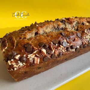 Banana cake de 8-10 porciones   at Carola Cacerola Pasteleria  in Bogota