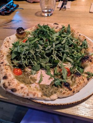 Avocado pizza, I moved the rucola to show the vegan mozzarella at 60 seconds to Napoli in Hamburg