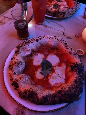 Vegan margherita  at 60 seconds to Napoli in Hamburg