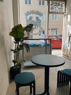   at Breadbox in Munich