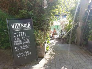 Entrance at Vivi Kola Bar - Maybe closed in Eglisau