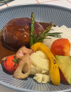 Hamburger stake and grilled vegetable  at You Are What You Eat in Seoul