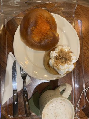 Potato cheese bagel- wasn’t salty enough and apple cinnamon donut was really good!  at Veganature - 비건네이처 in Seoul