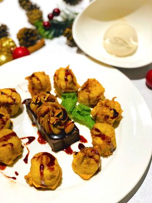 Tempura Banana Chocolate with Coconut Vanilla Ice Cream at Shojin - Culver City in Culver City