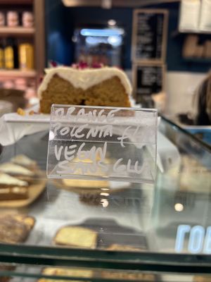 Vegan cake and gluten free   at Lobita in Biarritz