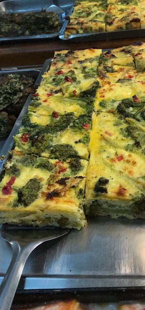 Broccoli soufflé - 🥚 ovo vegetarian   at Ever Green in Mendoza