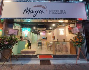 Shop front at Mayse Pizzeria in Kowloon