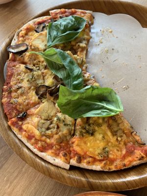 Simply delicious   at Mayse Pizzeria in Kowloon