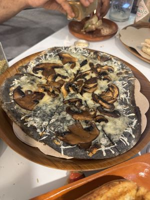 Pizza   at Mayse Pizzeria in Kowloon