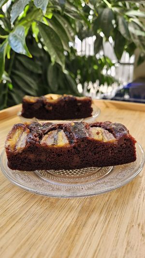 Vegan Choco and Banana poundcake with walnuts at Cafeteria Kasa Hanaka in Barcelona