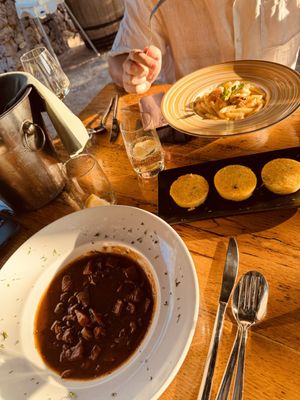 Nicht vegan   at Olive Garden - Ulika Maslinik in Krk