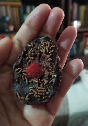 Essa trufa meio ovo de páscoa deliciosa at Doceria Vegana in Irece