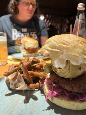 Veganizzano facilmente anche i panini vegetariani, basta chiedere 💚  at Banda Bistropub - Belluno in Belluno