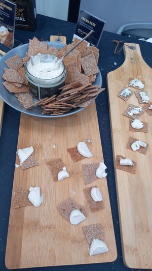 frischkäse 4,95€/200g at VEEZE in Oldenburg