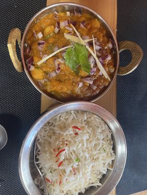 Chana masala (estofado de garbanzos) & arroz pulao  at Kathmandu Alboraya in Valencia