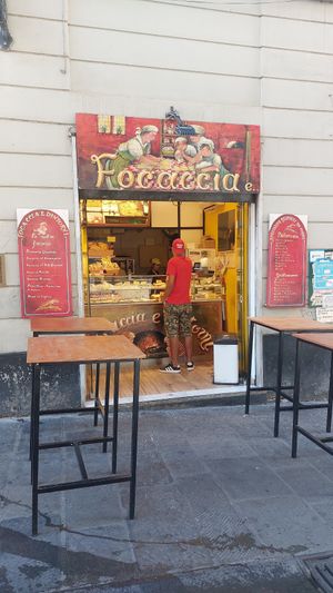 Small bakery, delicious foccacia at Focaccia e Dintorni in Genoa