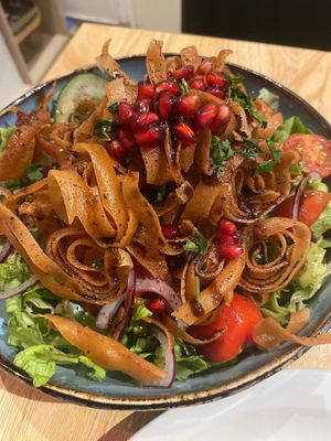 Delicious Salade at Tresor du Liban in Chalons-en-champagne